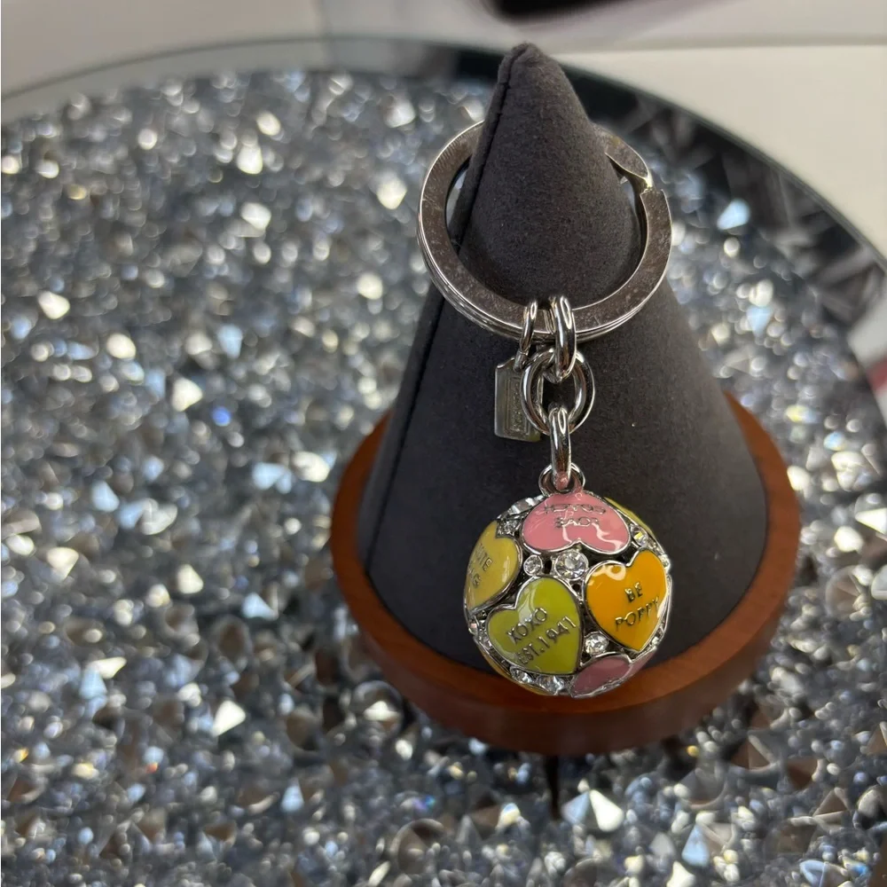Coach 3D Poppy Bag Multi Heart Sphere Pave Crystal Keychain Keyring Charm NWOT - Picture 6 of 10